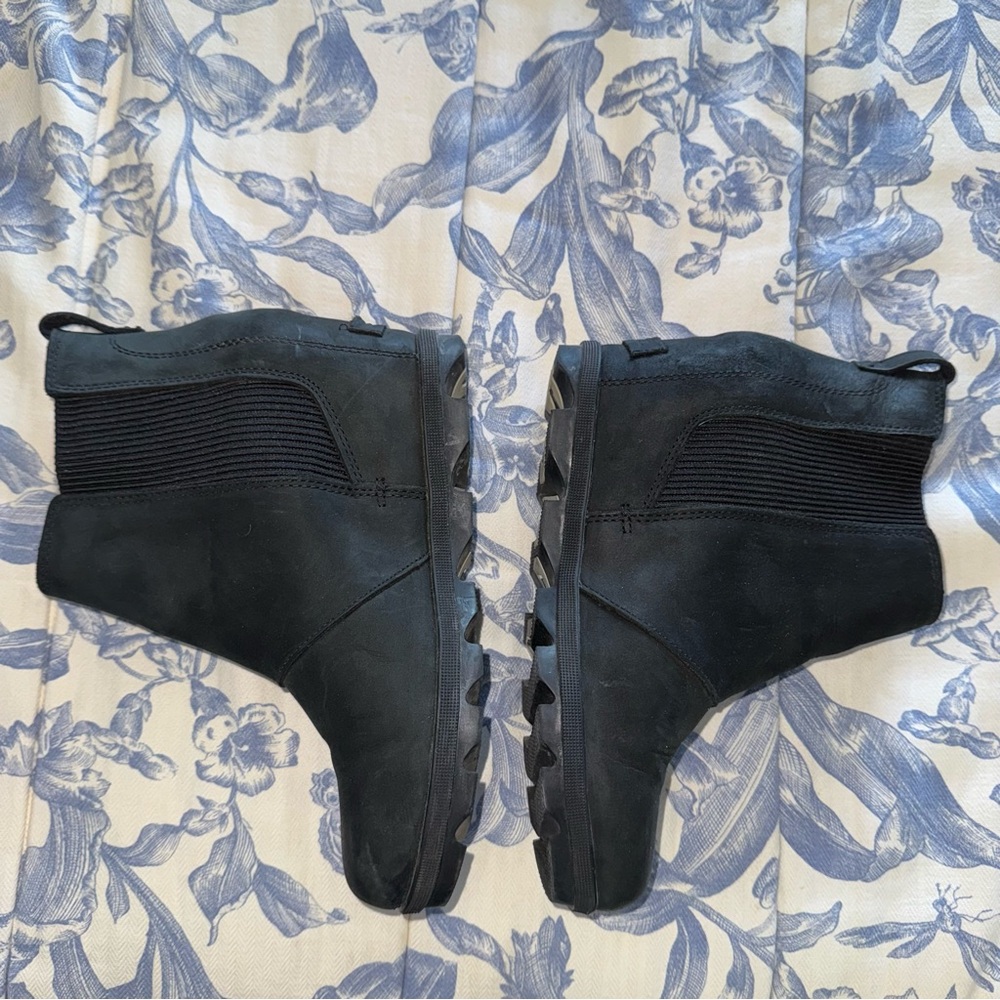 Sorel Chelsea Black Ankle Boots 9 - Picture 8 of 9